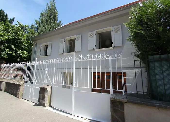 Subtil Insolite Villa *